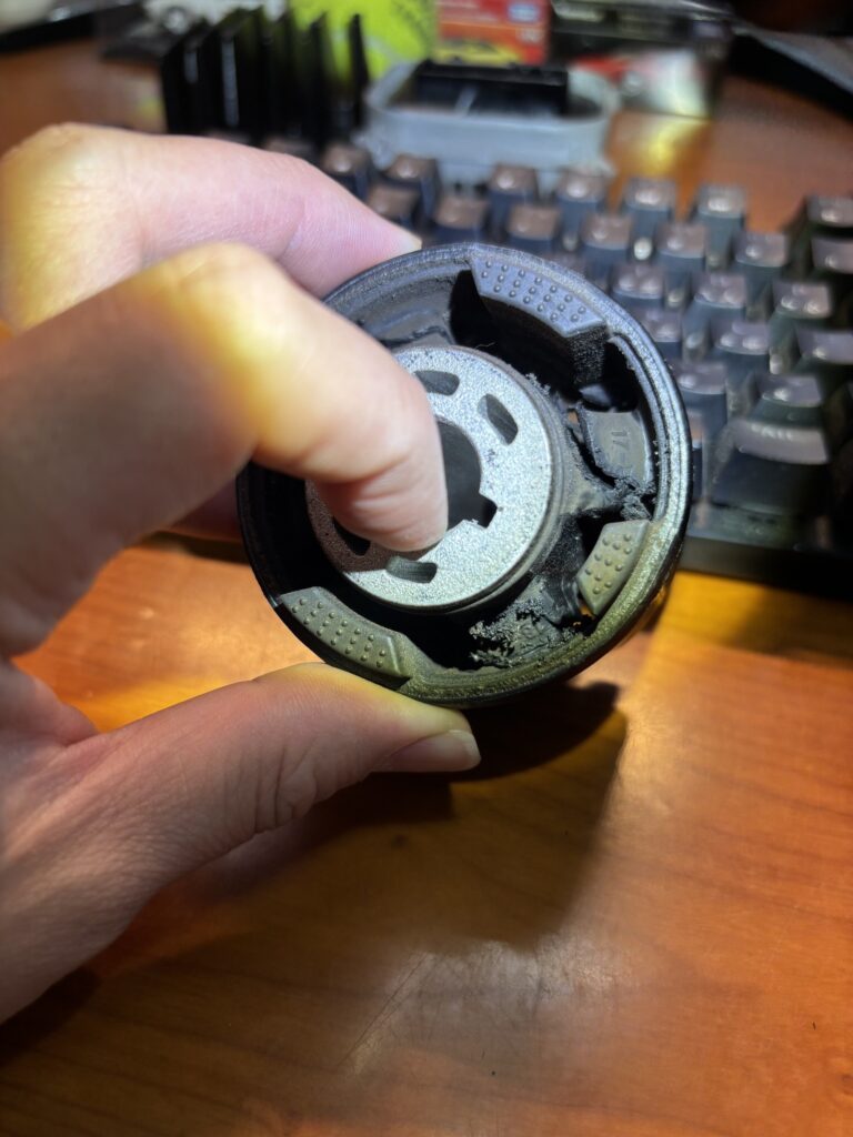 特斯拉異音 電機膠套